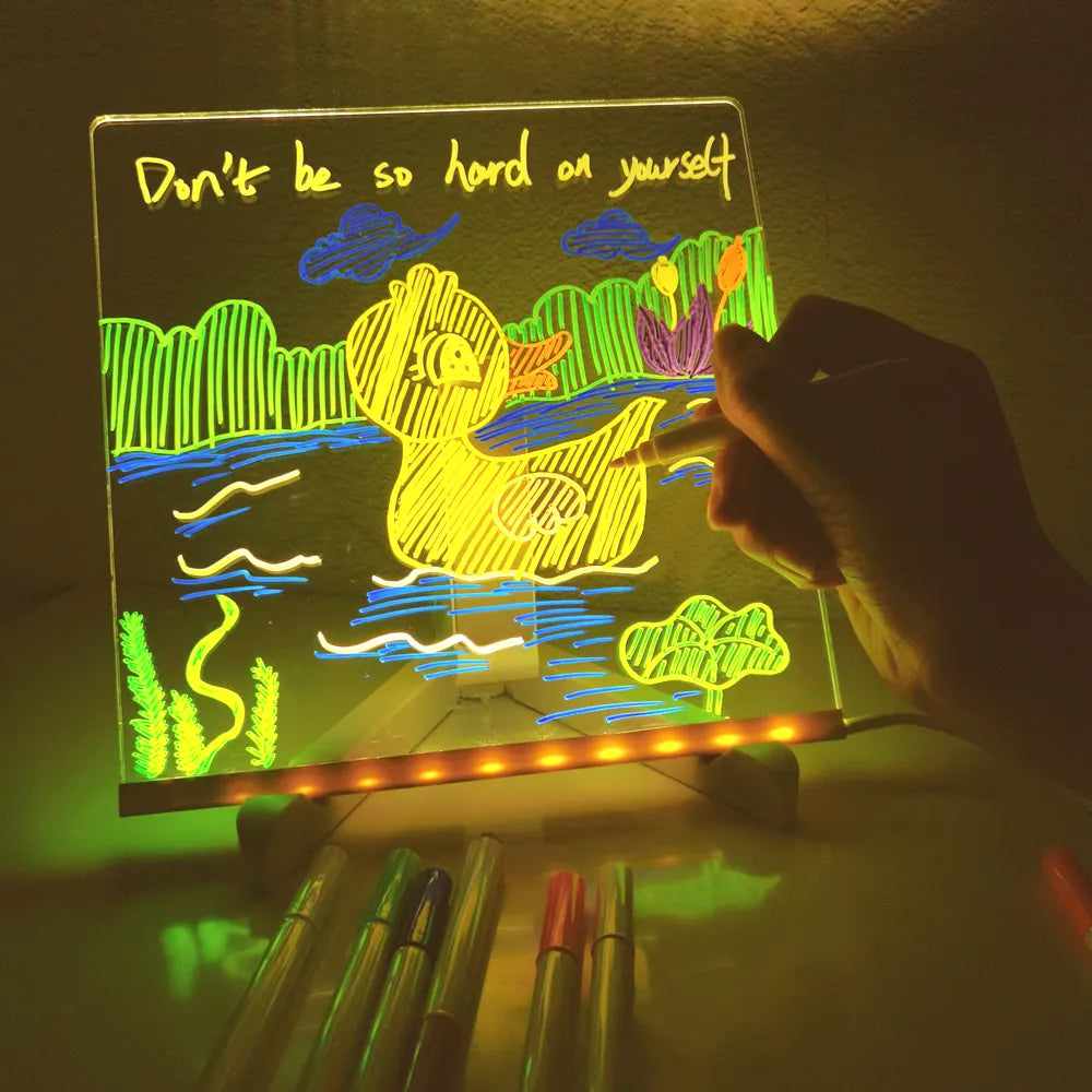 50% RABAT | Drawing Light™ - Oplyste fantasier - Tegnebræt