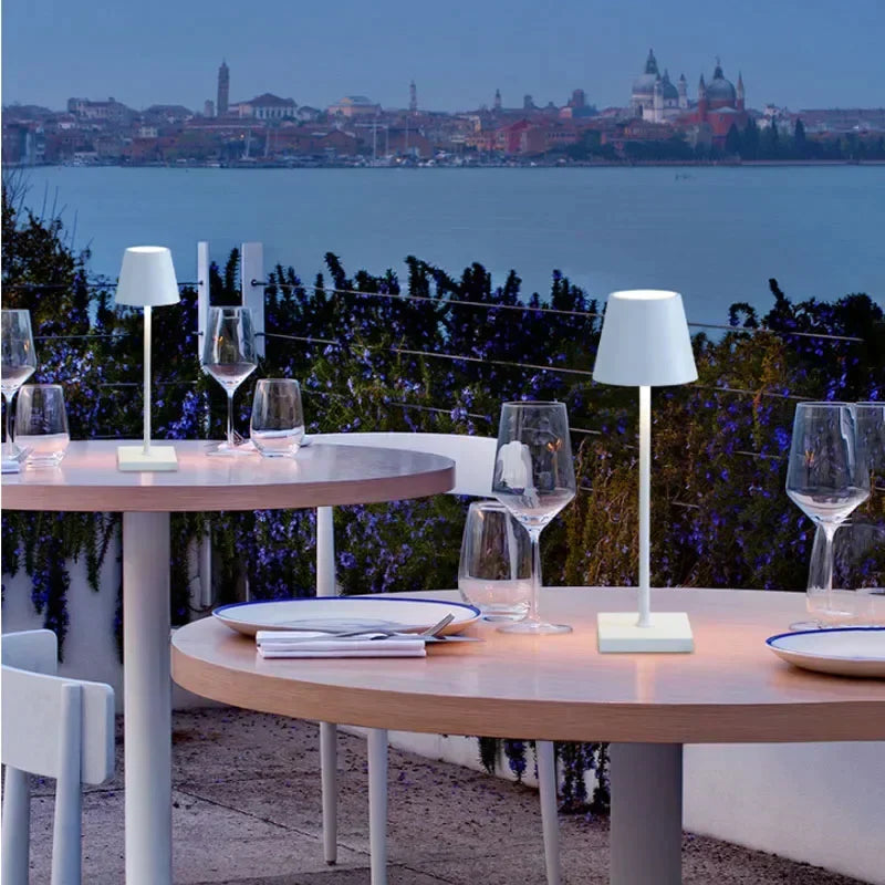 GlowTable™ | Ledningsfri genopladelig bordlampe