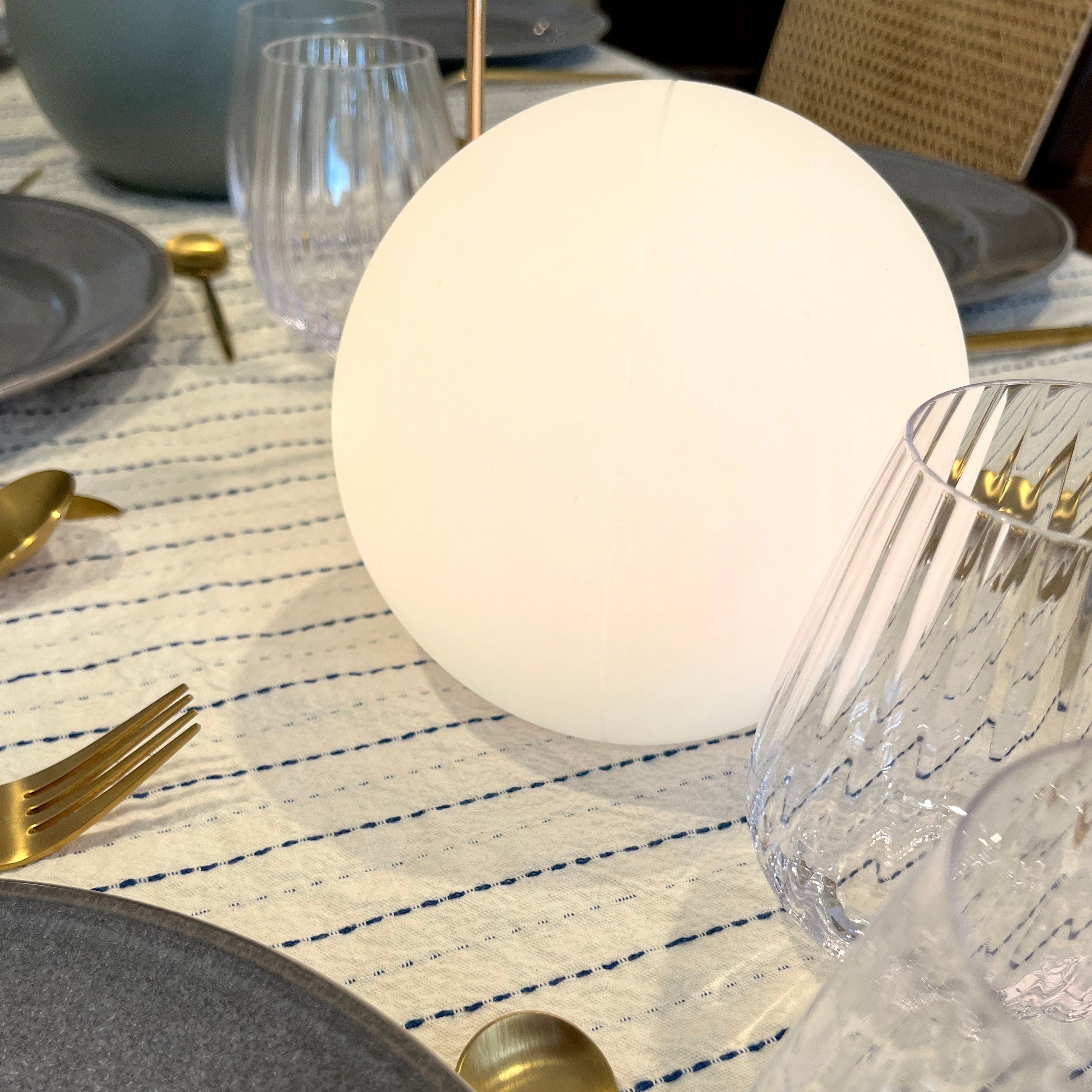 Lunar Glow™ | Moon trådløs LED-bordlampe